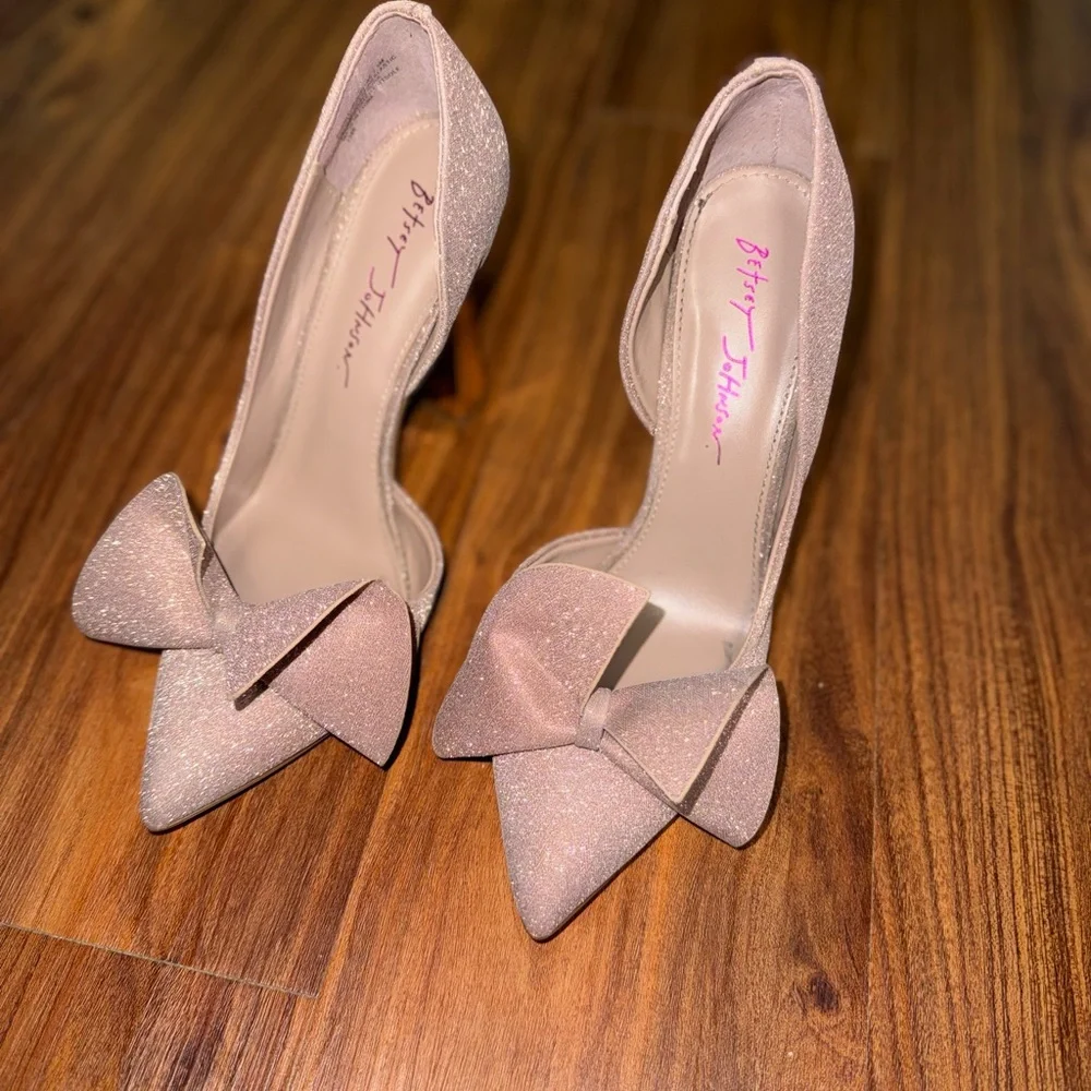 Betsey Johnson Glittering Pink Heels with Bow - Picture 2 of 11